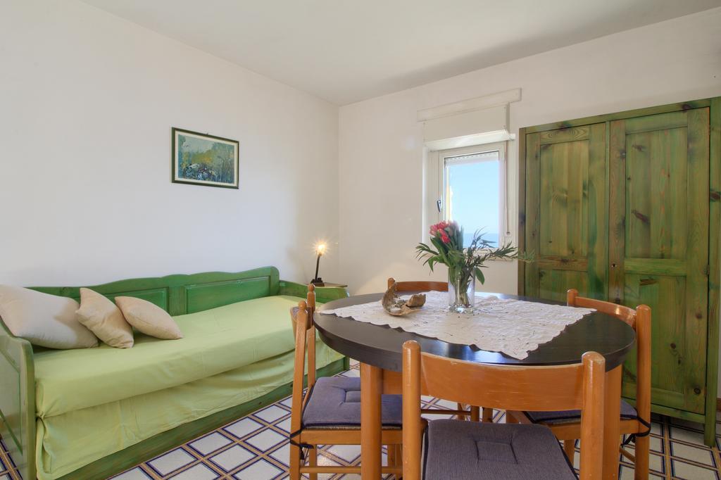 Scogliera Del Gabbiano Apartment Santa Maria di Leuca Ngoại thất bức ảnh